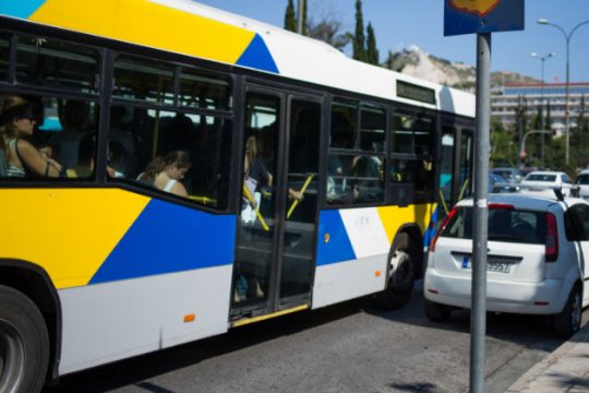 Λήστεψαν οδηγό λεωφορείου στη Δυτική Αττική