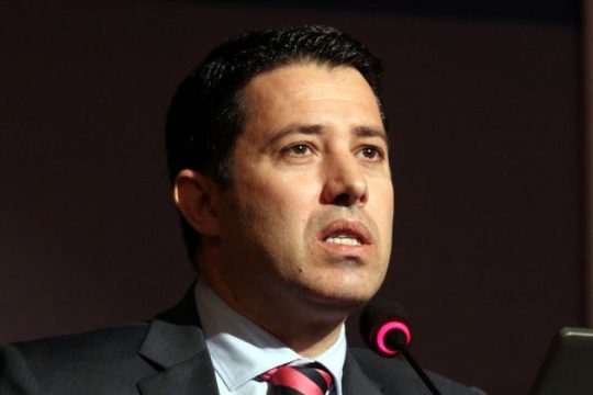 Τα κρίσιμα ερωτήματα για τον Μανιαδάκη