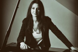 Μαρία Κοτρότσου: Ακούω πάντα την εσωτερική φωνή μου όταν δημιουργώ μουσική