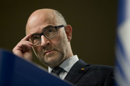 «Παραθυράκι» Μοσκοβισί για δεύτερο δημοψήφισμα στη Βρετανία;