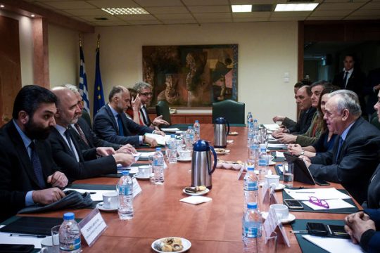 Εδωσε τα εύσημα, αλλά ζήτησε σύνεση