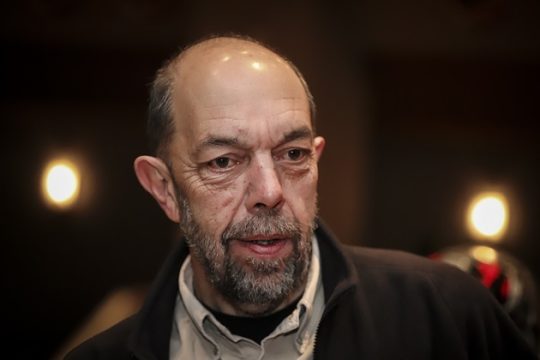 Χυδαίο υβρεολόγιο Μαρινάκη προς κυβέρνηση και Μπελαβίλα