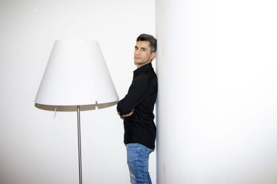 Οπερα σε ιψενικό φόντο