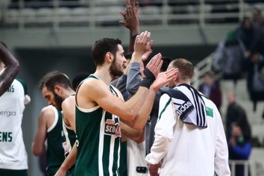 Νίκησε και ελπίζει για οκτάδα