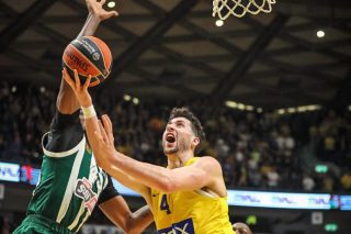 Δεν μπορεί μακριά από το ΟΑΚΑ