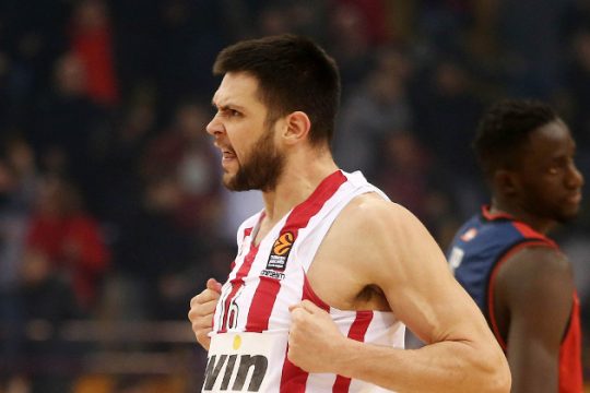 Γλίτωσε το κάζο στην παράταση με ήρωα Παπανικολάου