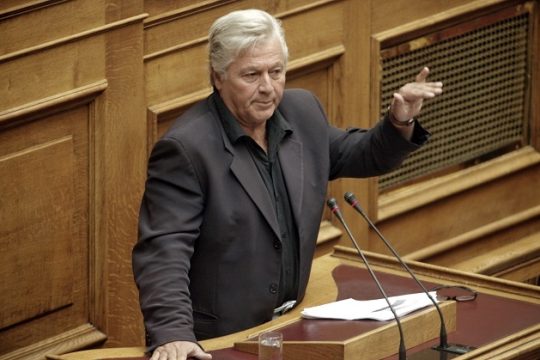 Μέχρι την Πέμπτη παραδίδει την έδρα ο Θ. Παπαχριστόπουλος