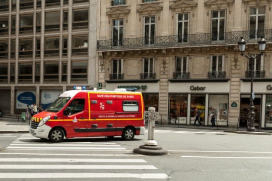 Πολλοί τραυματίες από φωτιά σε πολυκατοικία της Τουλούζης