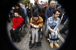 Δύο αναρτήσεις στις γιορτινές μέρες το απέδειξαν πάλι…