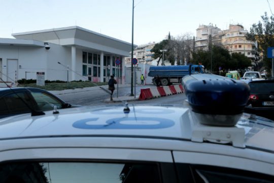 Μπογιές στην αμερικανική πρεσβεία από τον «Ρουβίκωνα» – Δύο συλλήψεις