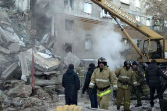 Μάχη με τον χρόνο στα συντρίμμια μετά την τραγωδία στη Ρωσία