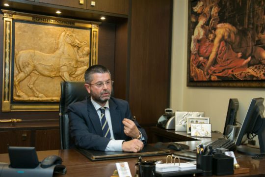 «Βλαξ ή συνένοχος όποιος μιλάει για σκευωρία στην υπόθεση Novartis»