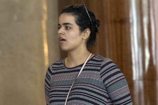 Άσυλο στον Καναδά πήρε η 18χρονη από τη Σαουδική Αραβία