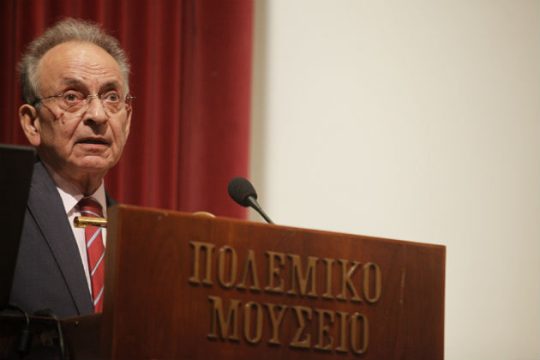 Πέθανε ο Δημήτρης Σιούφας