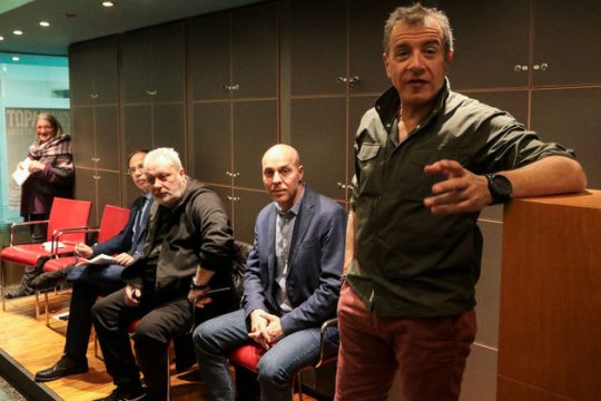 Ενα βήμα πιο κοντά στο «ναι» Θεοδωράκης και Μαυρωτάς