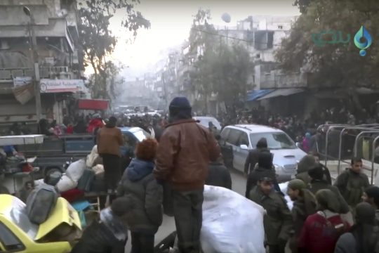 Απομάκρυνση εκατοντάδων αμάχων από θύλακα του ISIS στη Συρία
