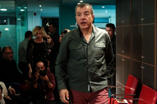 Στηρίζει και Συμφωνία των Πρεσπών και πρόταση μομφής