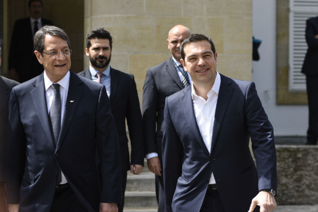 Με Πρέσπες, Κυπριακό και μεταναστευτικό στις βαλίτσες του