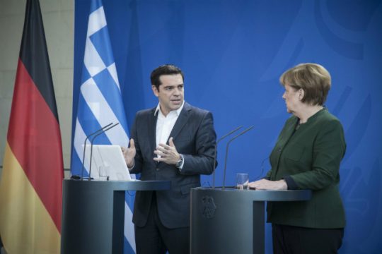 Γερμανικό «όχι» για τις αποζημιώσεις πριν την επίσκεψη Μέρκελ