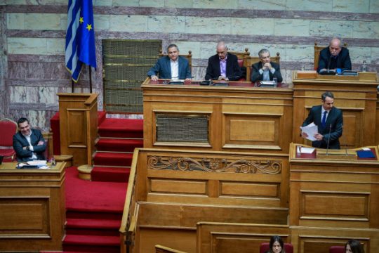 «Έκρηξη» μετά τις αναφορές Μητσοτάκη στον χουντικό Σπαντιδάκη