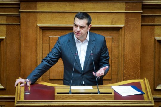 «Αποστάτες όσοι ρίχνουν κυβερνήσεις, όχι όσοι μένουν»