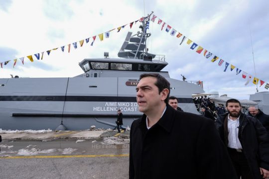 Πολιτικός καύσωνας εν όψει
