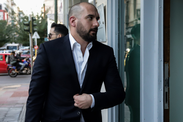 «Ο κ. Μητσοτάκης φλερτάρει στενά με ακροδεξιές ομάδες»