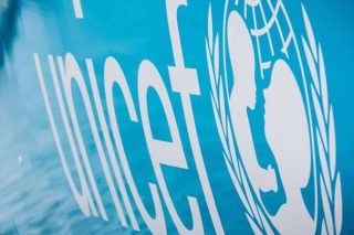 Unicef: συνέλευση με ερωτήματα