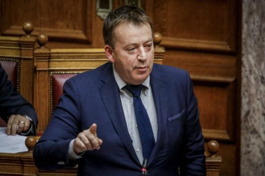 Και ο Κόκκαλης στηρίζει την κυβέρνηση