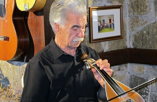«Η λύρα είναι προέκταση της ψυχής μου…»