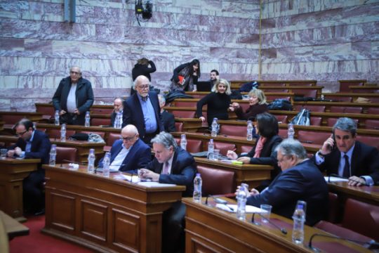 «Όχι» ΣΥΡΙΖΑ στις προτάσεις Ν.Δ. για συνταγματικές αλλαγές σε διοίκηση-δικαιοσύνη