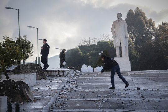 Η πολιτική ανασύνθεση έχει ήδη αρχίσει!