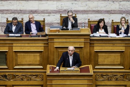 Βούτσης: Καταδικάστε το σχέδιο των οργανωμένων ακροδεξιών ομάδων