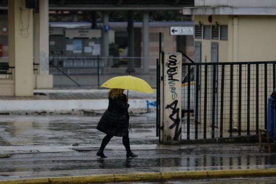 Βροχές και χαμηλές θερμοκρασίες