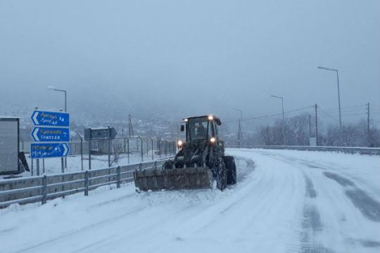 Κατολισθήσεις και προβλήματα από το χιόνι στην Αχαΐα