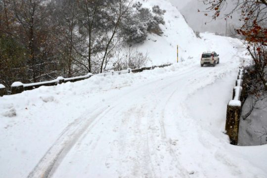 Πού έχει διακοπεί η κυκλοφορία λόγω κακοκαιρίας
