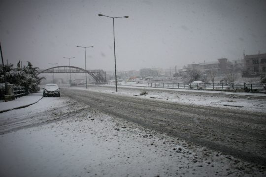 Πού έχει διακοπεί η κυκλοφορία των οχημάτων λόγω κακοκαιρίας