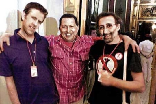 Οι Μητσοτάκηδες και οι Μπακογιάννηδες με τους πραξικοπηματίες της Βενεζουέλας, εμείς με τους εργάτες για την ανατροπή