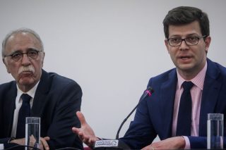 Ο κ. Βίτσας καλωσόρισε τον κ. Τόλκα στο υπουργείο