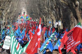 Διαδηλώσεις κατά της οικονομικής πολιτικής