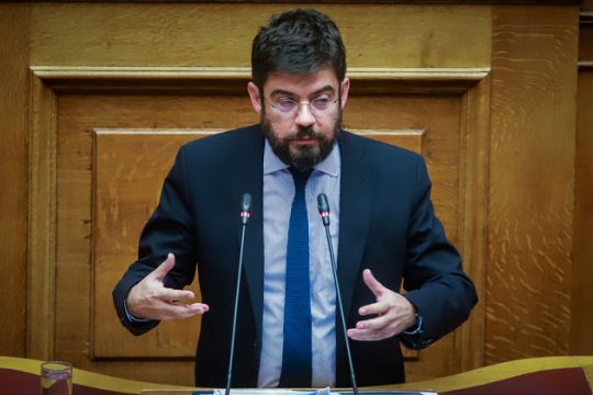 Νομοσχέδιο «σκούπα» θωρακίζει τη δικαιοσύνη