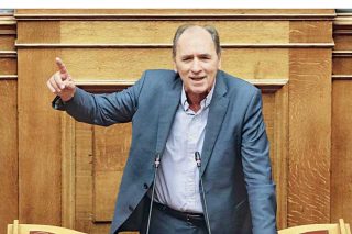 Σε «Υποδομών» και «Εμπορίας» σπάει η ΔΕΠΑ