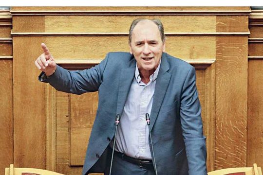 Σε «Υποδομών» και «Εμπορίας» σπάει η ΔΕΠΑ