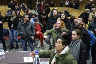 Τα μαρτύρια του συνδικαλισμού στην πλατεία Βάθη