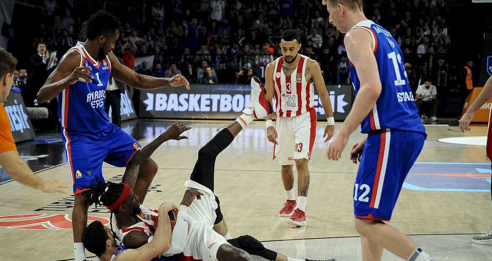 Αποχαιρέτησε την τετράδα