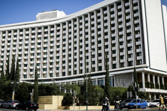 Στον έλεγχο του Costa Navarino περνάει το Hilton Αθήνας