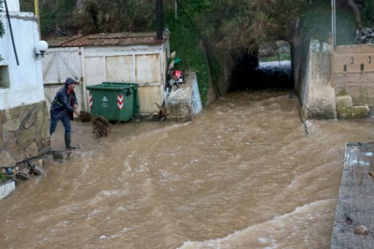 Οι τρεις λόγοι που η Κρήτη «πνίγηκε» από τις βροχές