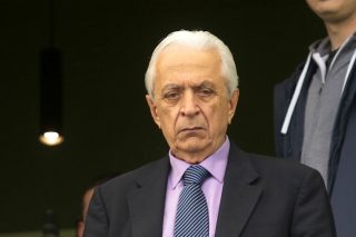 Παραιτήθηκε ο Κωνσταντίνου, ανέλαβε ο Μαυροκουκουλάκης