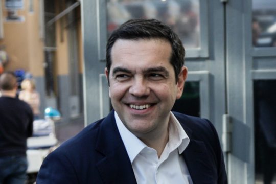 Ανοιχτό κάλεσμα Τσίπρα για προοδευτικό μέτωπο