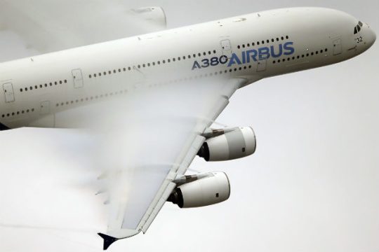 Η Airbus σταματά την παραγωγή superjumbo A380